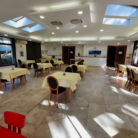 Imola Garden Vendeghaz Πανσιόν